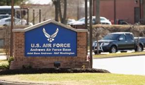 Un total de siete personas afectadas por paquete sospechoso en una base de EE. UU.