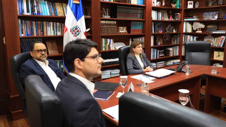 El Consejo Nacional de la Magistratura convoca vistas públicas para aspirantes a la SCJ y al TSE El Consejo Nacional de la Magistratura convoca vistas públicas para aspirantes a la SCJ y al TSE