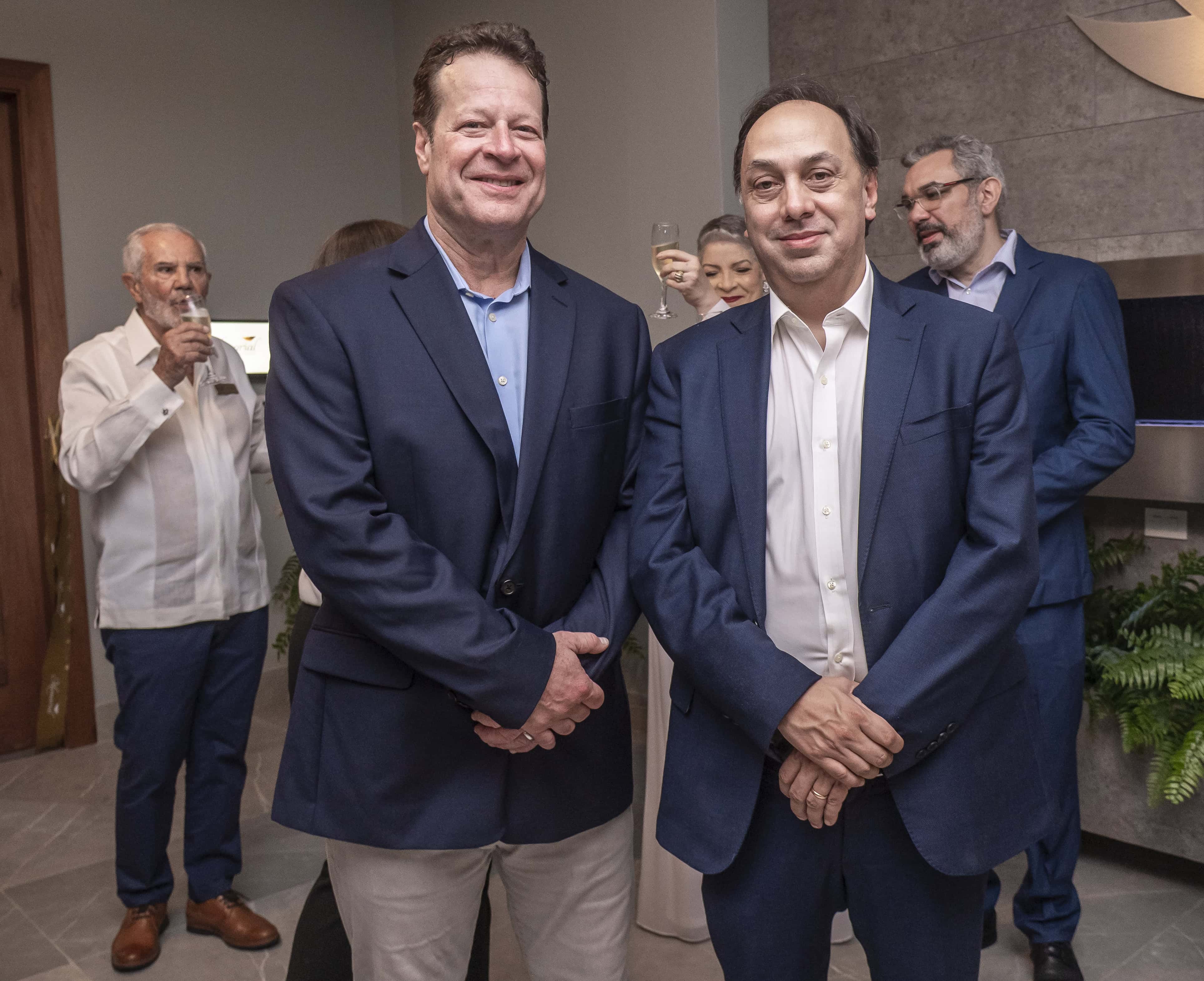 Luis Mercado et Arturo Bravo.