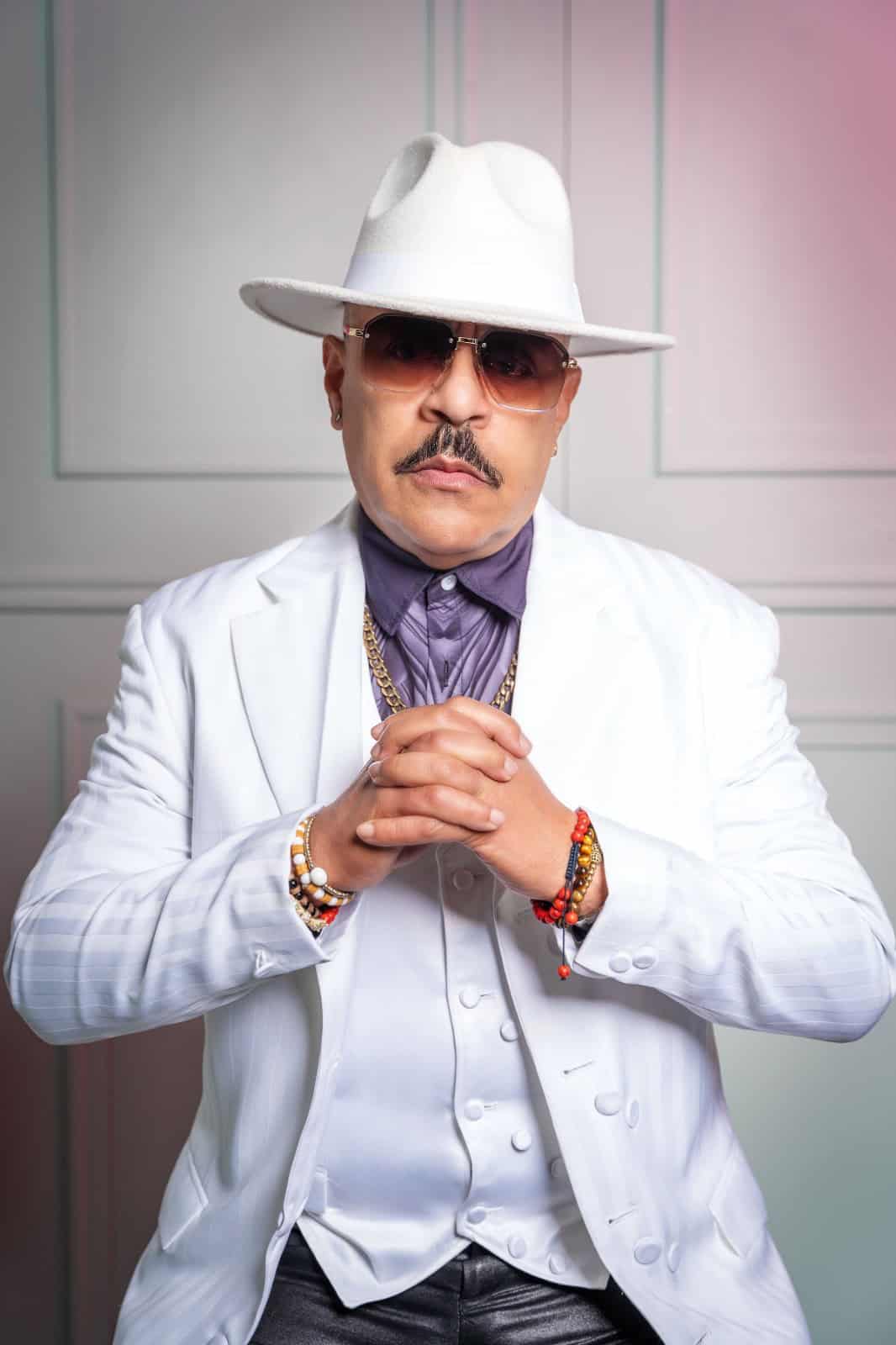 Le chanteur de merengue Aramis Camilo.