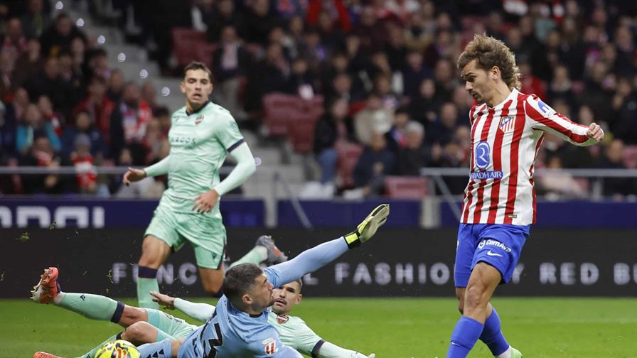 Un doblete exprés de Griezmann pone al Atlético a la altura del Barça Un doblete exprés de Griezmann pone al Atlético a la altura del Barça
