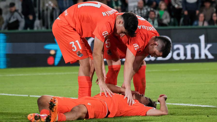 El momento en el que el venezolano Aramburu recibe un cabezazo y sufre trauma craneoencefálico El momento en el que el venezolano Aramburu recibe un cabezazo y sufre trauma craneoencefálico