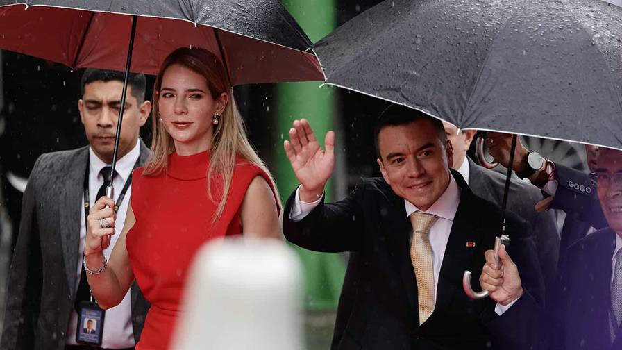 Noboa dice que posible nueva Constitución de Ecuador la escribirán patriotas y no la IA Noboa dice que posible nueva Constitución de Ecuador la escribirán patriotas y no la IA