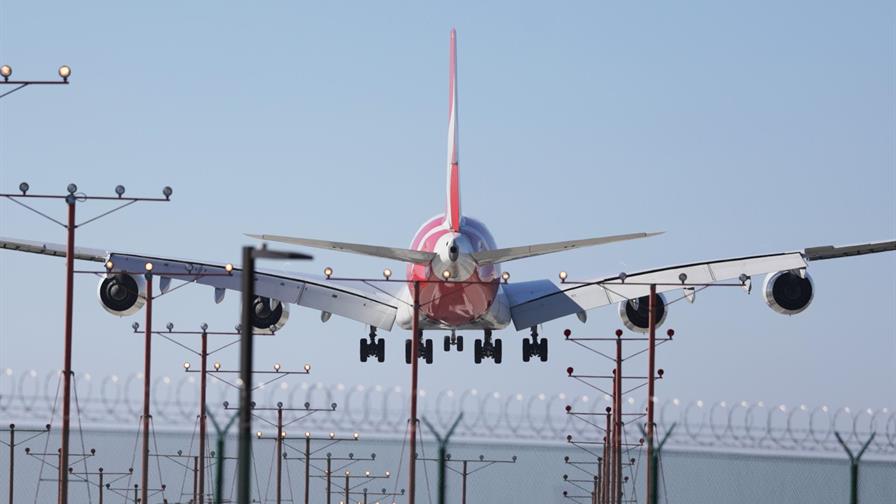 Estoy poniendo mi vida en manos de gente sin sueldo: miedo y caos en los aeropuertos de EE. UU. Estoy poniendo mi vida en manos de gente sin sueldo: miedo y caos en los aeropuertos de EE. UU.