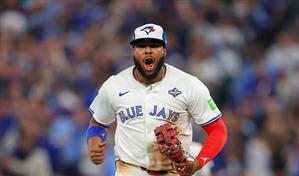 Video| Don Gregorio se rinde a los pies de Vladimir Guerrero Jr.