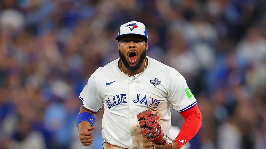 Video | Don Gregorio se rinde a los pies de Vladimir Guerrero Jr. Video | Don Gregorio se rinde a los pies de Vladimir Guerrero Jr.