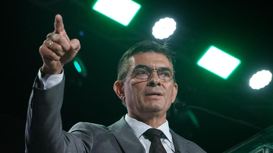 Paz asumirá este sábado la Presidencia de Bolivia con la promesa de abrir el país al mundo Paz asumirá este sábado la Presidencia de Bolivia con la promesa de abrir el país al mundo