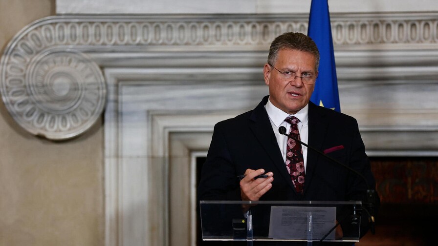 Comisario de la UE aborda con su hom&oacute;logo chino c&oacute;mo reequilibrar la relaci&oacute;n comercial