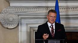 La UE afirma que China confirmó la reanudación de exportaciones de los chips Nexperia