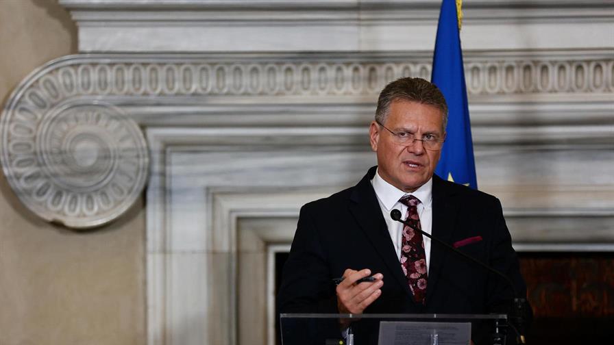 La UE afirma que China confirmó la reanudación de exportaciones de los chips Nexperia