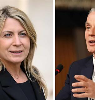 Dimite el director general de la BBC tras una polémica por un documental sobre Trump