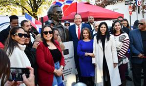 Develan primera etapa del busto de Juan Pablo Duarte en Boston
