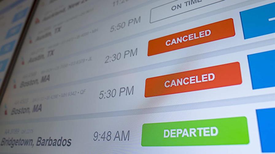 Casi 2,000 vuelos cancelados este lunes en Estados Unidos en medio del cierre del Gobierno Casi 2,000 vuelos cancelados este lunes en Estados Unidos en medio del cierre del Gobierno