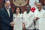 La gobernadora de NY recibe la llave de Santiago; se compromete a trabajar por el Yaque del Norte