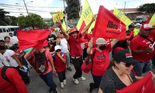 Candidata oficialista pide que se selle su triunfo en Honduras en paz y democracia