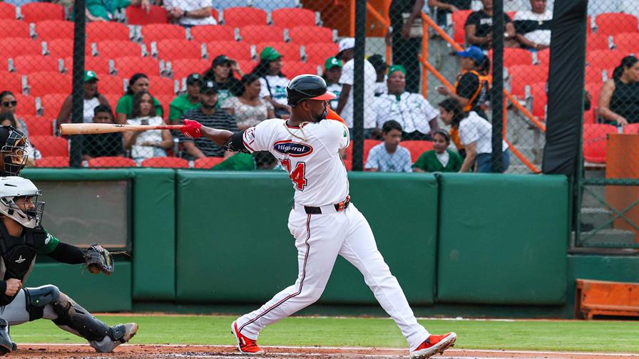 Eloy Jiménez y Jared Oliva jonronean en paliza de Toros a Estrellas
