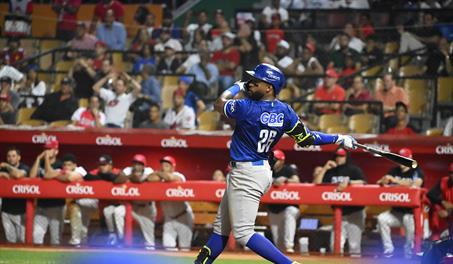 Leyba, Núñez y Rojas Jr. lideran triunfo de Licey sobre Escogido