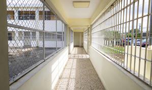 Menores reclusos abandonados a su suerte por familiares