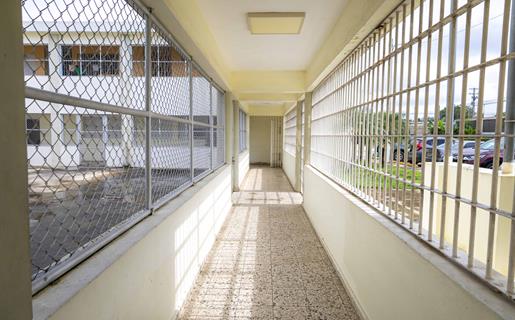 Menores reclusos abandonados a su suerte por familiares