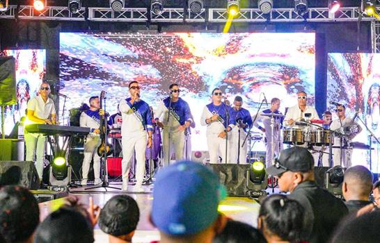 ReconocidosNet da inicio a la Navidad con concierto en Santo Domingo