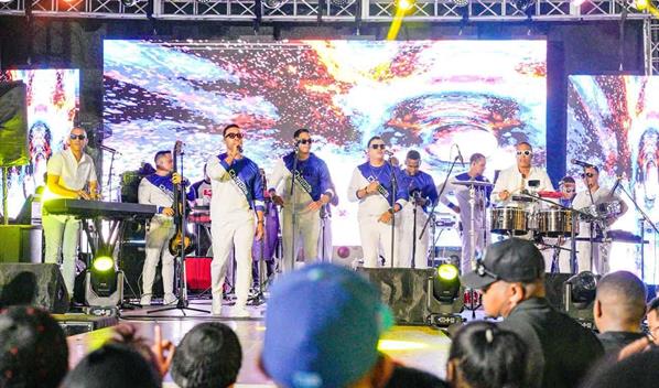 ReconocidosNet da inicio a la Navidad con concierto en Santo Domingo