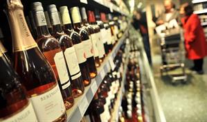 Un compuesto probado en ratones reduce el consumo de alcohol y las ganas de beber