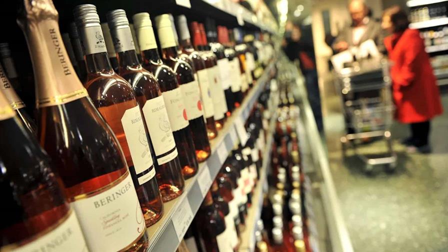 Un compuesto probado en ratones reduce el consumo de alcohol y las ganas de beber