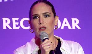 Angelica Vale se enteró que su esposo pidió el divorcio por unos amigos mientras cenaba con él