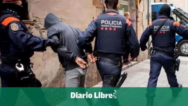 Barcelona: desmantelan red de narcopisos liderada por dominicanos