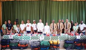 Inefi y la Armada fortalecen la educación física en la juventud dominicana