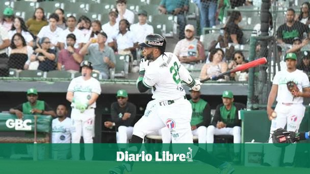 Estrellas apagan al Licey con pitcheo y bateo oportuno