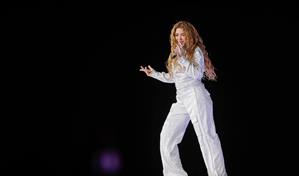 Más de 35,000 fanáticos disfrutan de los conciertos de Shakira en Quito