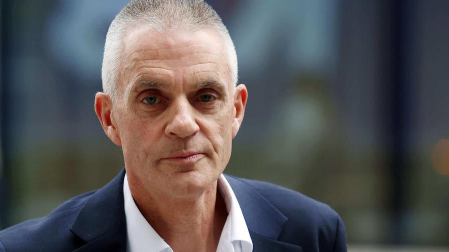 El director general saliente de la BBC pide al personal luchar por su periodismo