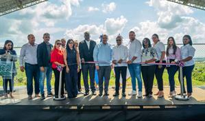 Cierran vertedero de Baní e inauguran relleno sanitario y estación de transferencia en Peravia