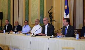 El Gobierno garantiza abastecimiento y estabilidad de precios en las festividades navideñas