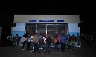 Miles sufrieron pesadilla en pleno día por blackout que afectó a RD