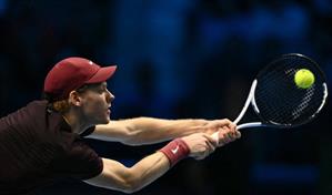 Jannik Sinner es el primer clasificado a las semifinales del Masters ATP