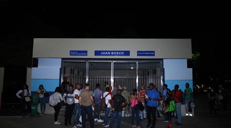 Leonel: el metro tiene subestaciones de energía de 40 MW, por lo que no debió salir de servicio