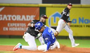 Lidom pone en marcha sus tres partidos pese a falla eléctrica nacional