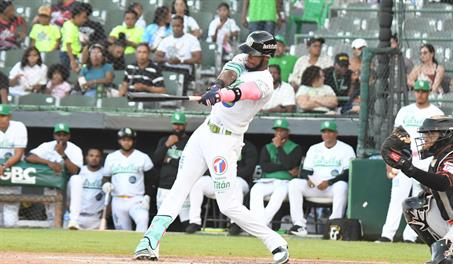 Estrellas remontan ante los Toros y se afirman en el tercer lugar