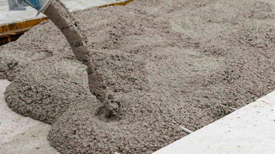 Exportaciones salvan la venta de cemento en 2025 ante ca&iacute;da local