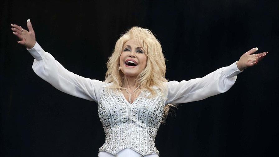Dolly Parton publica un libro sobre su trayectoria: ¡No tengo tiempo para envejecer!