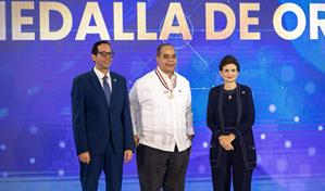 Ministerio de Relaciones Exteriores recibe máximo galardón en Premio Nacional a la Calidad