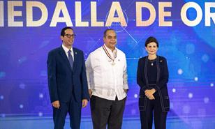 Ministerio de Relaciones Exteriores recibe máximo galardón en Premio Nacional a la Calidad