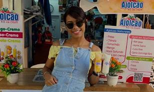 Joven convierte tradición de barrio en emprendimiento innovador en la Zona Colonial