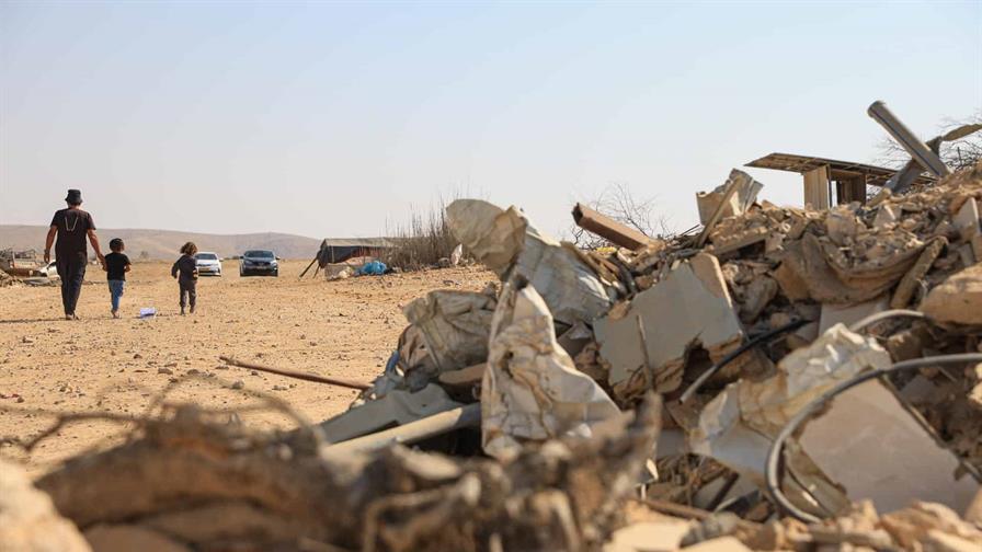 Israel pone en jaque con demoliciones a los beduinos del desierto