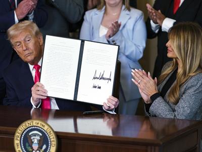 Melania Trump lanza iniciativa para jóvenes en hogares de acogida