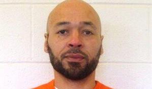 Gobernador de Oklahoma conmuta la pena de muerte de un preso minutos antes de su ejecución