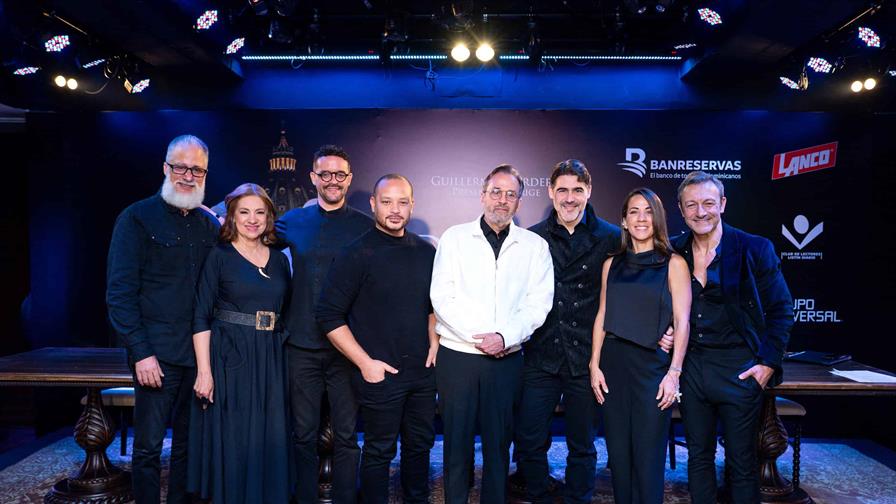 "Habemus Papa": fe, poder y la fragilidad humana invadirán la Sala Ravelo del Teatro Nacional "Habemus Papa": fe, poder y la fragilidad humana invadirán la Sala Ravelo del Teatro Nacional