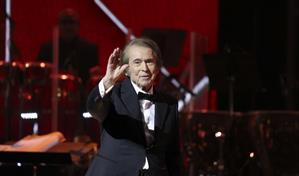 La industria le regala a Raphael su gran noche como Persona del Año en los Latin Grammy